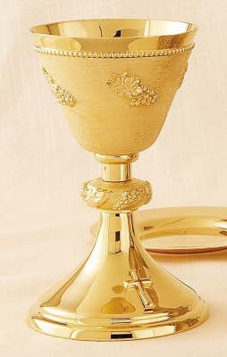 Gold Ciborium With Lid
